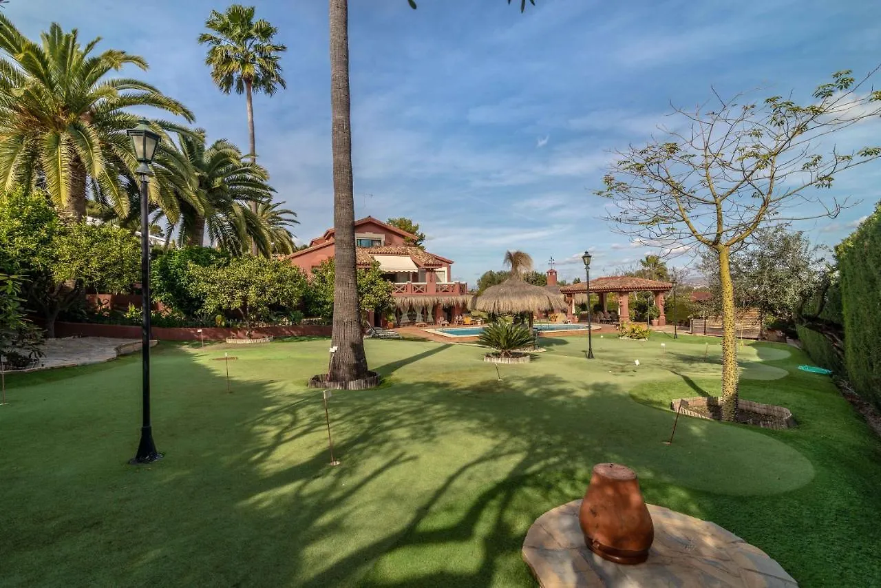 Villa Olivar - 5 Bdr Dream Pool/Jacuzzi/Golf/Bbq Torremolinos