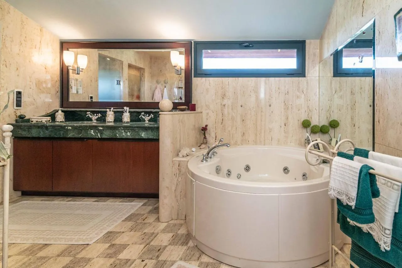 Villa Olivar - 5 Bdr Dream Pool/Jacuzzi/Golf/Bbq Torremolinos