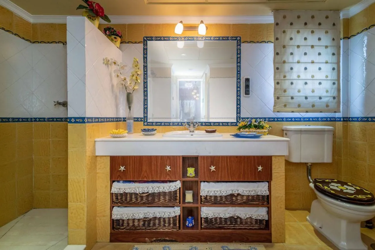 Villa Olivar - 5 Bdr Dream Pool/Jacuzzi/Golf/Bbq Torremolinos