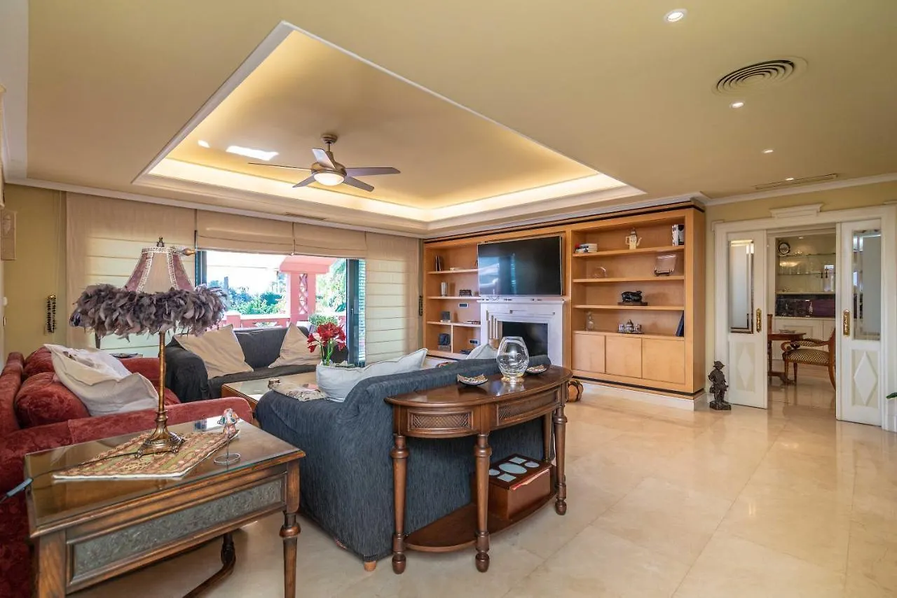 Villa Olivar - 5 Bdr Dream Pool/Jacuzzi/Golf/Bbq Torremolinos 0*,