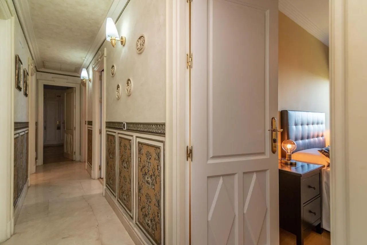 Villa Olivar - 5 Bdr Dream Pool/Jacuzzi/Golf/Bbq Torremolinos 0*,  Spain